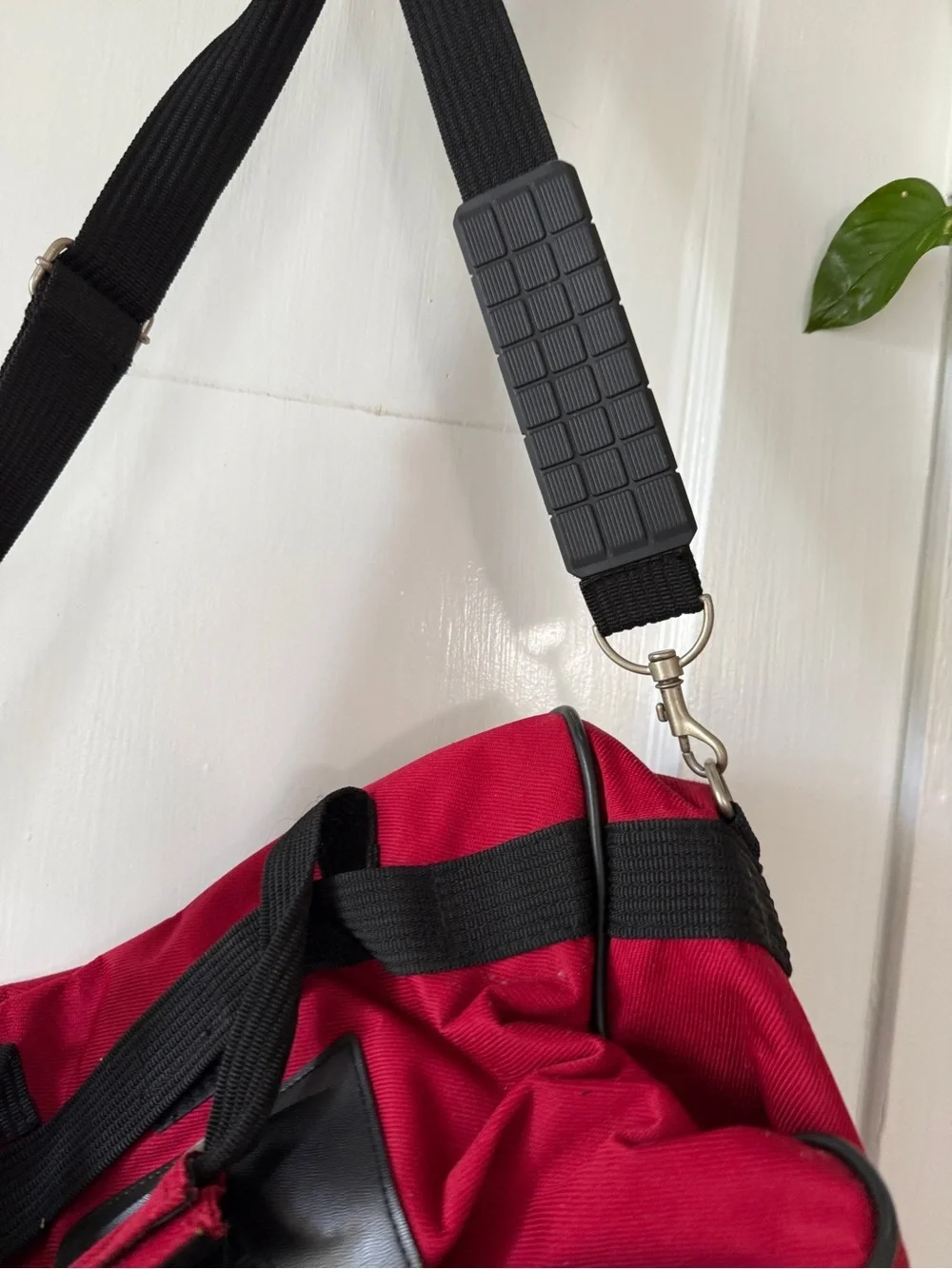 American Airlines Red Laptop Shoulder Bag with Adjustable Strap